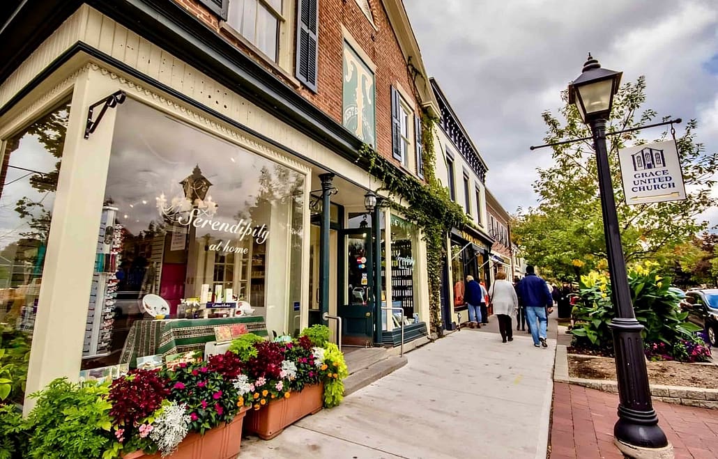 Niagara-on-the-Lake Shopping Tours from Toronto