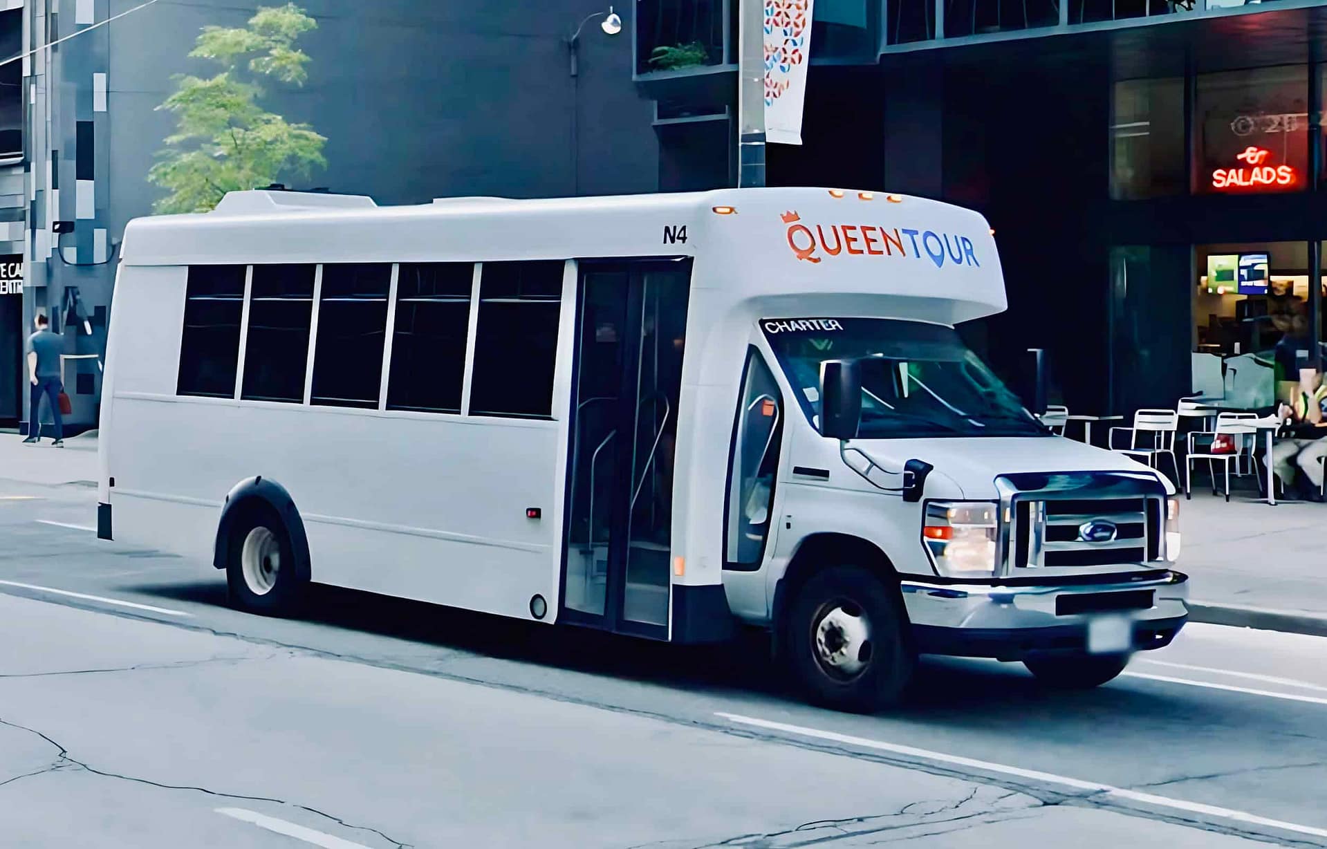 Queen Tour Niagara Falls Bus