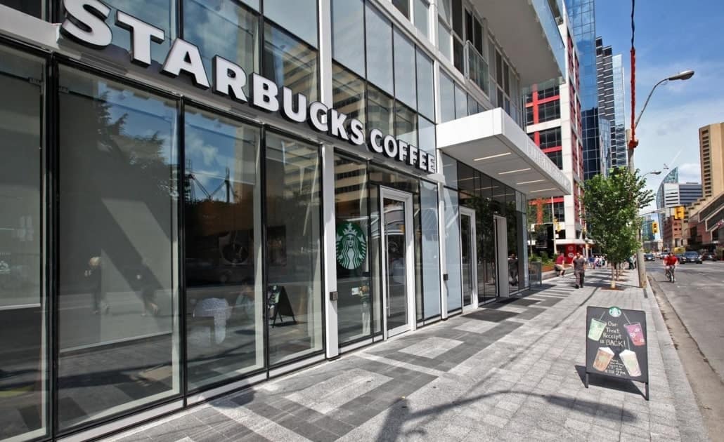 Niagara Falls Tours from 300 Front St W, Toronto, in front of Starbucks