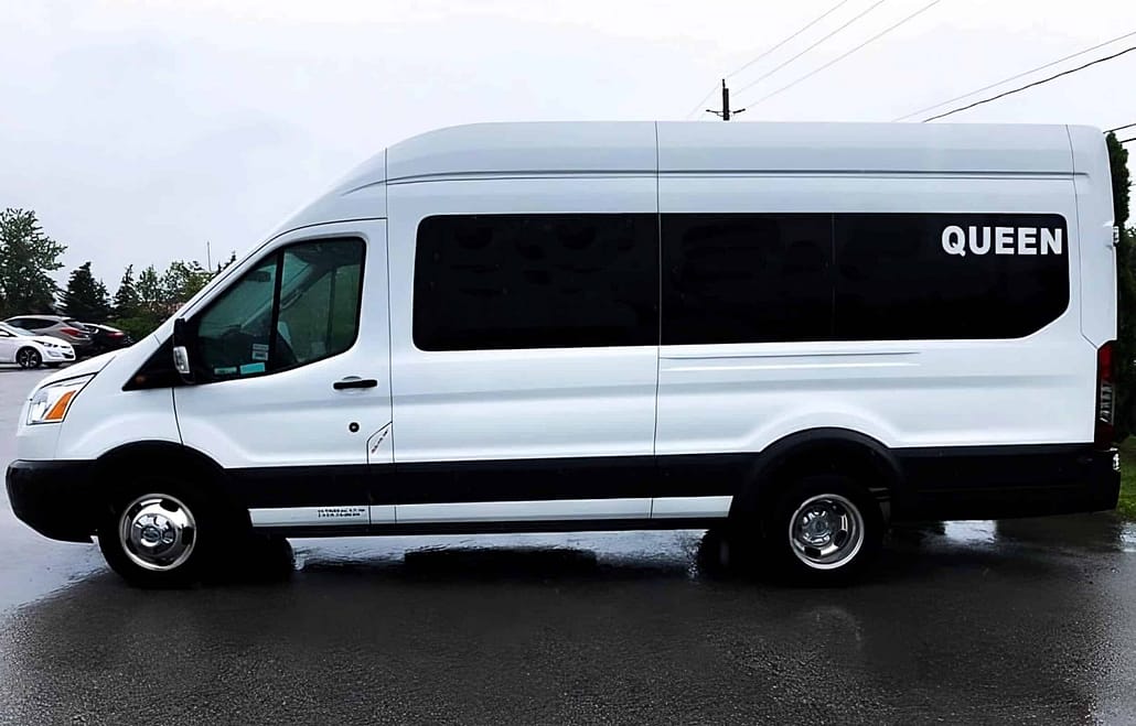 Niagara Falls Private Tours 6 Queen-Tour-Niagara-Falls-Tours-Bus-Tours-from-Toronto-to-Niagara-Falls 14 Passenger