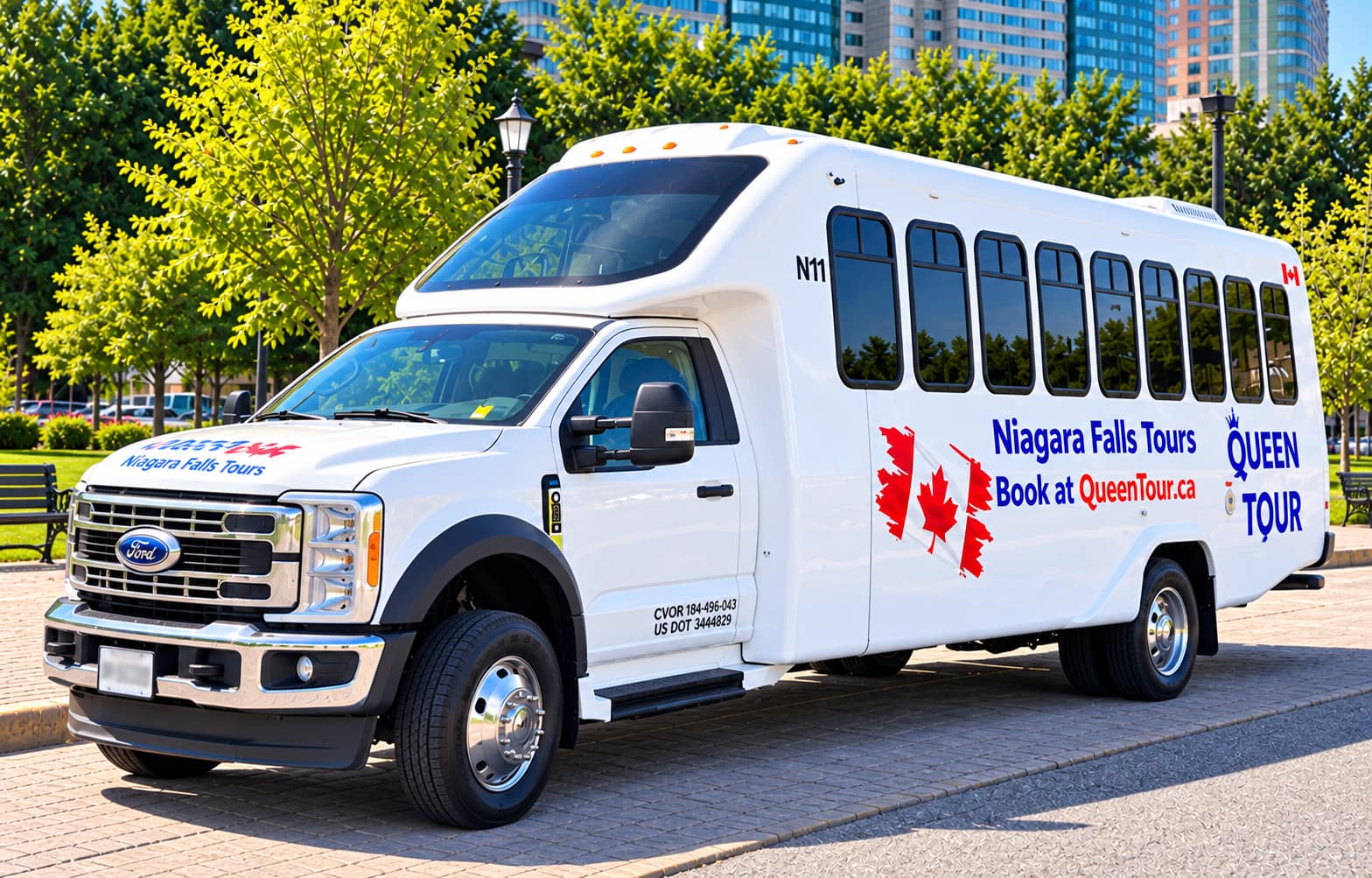 Niagara Falls Private Tours 19 Queen Tour mid-size coach, 33 seats, for private Niagara Falls tours