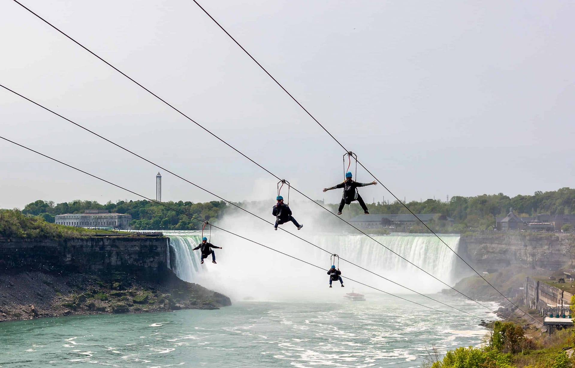Zipline Niagara Falls