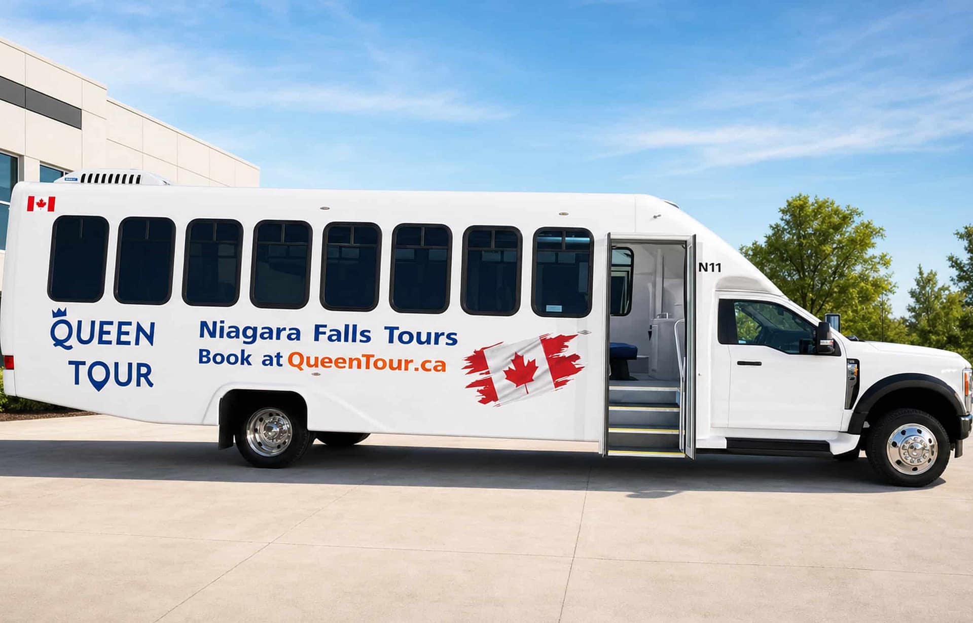 About Us 28 Queen Tour bus at Niagara Falls