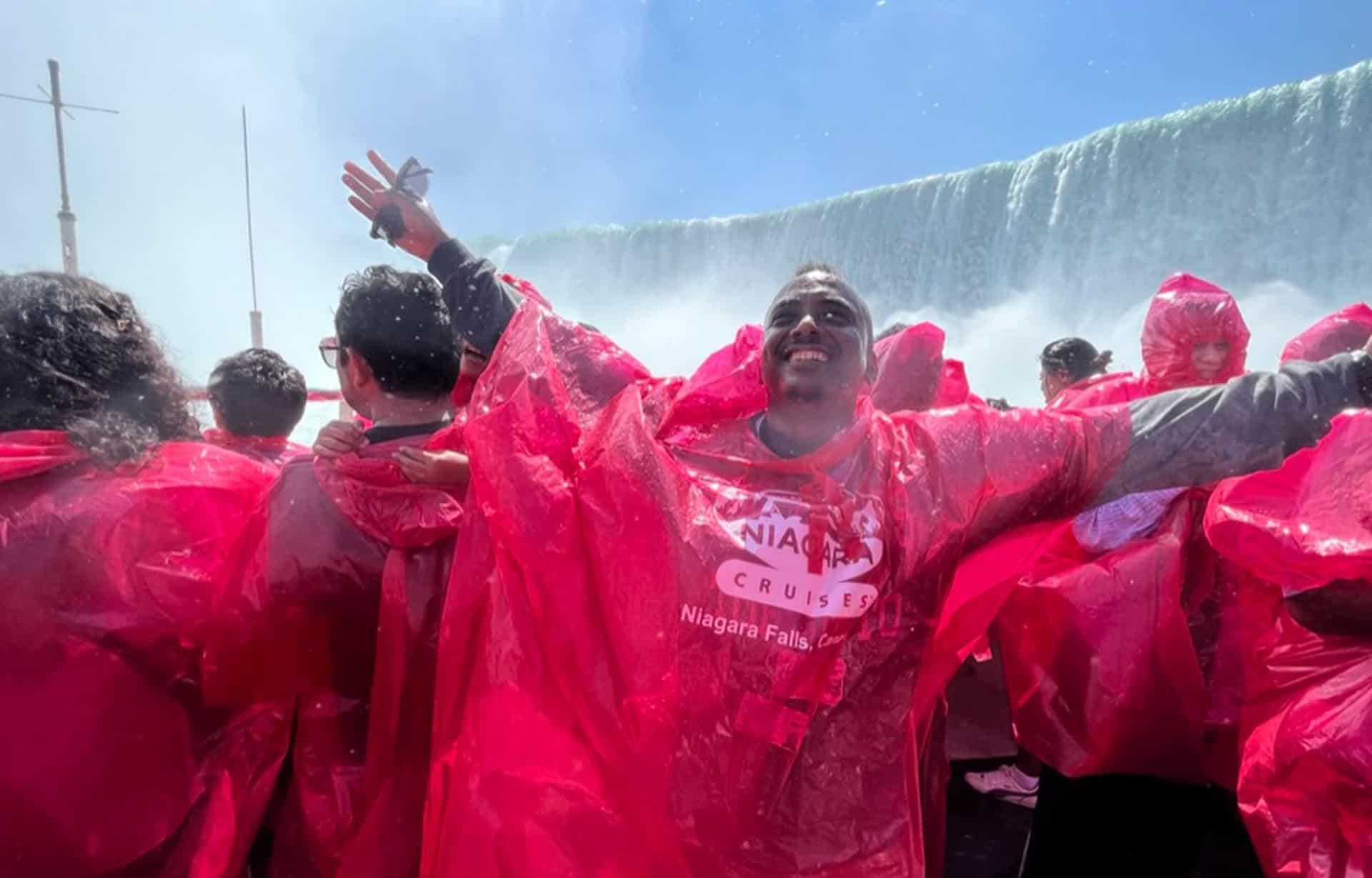 Queen Tour Licensed Guide on the Niagara City Cruises (Hornblower) Boat Ride