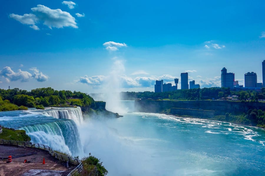 Experience the Best Niagara Falls With a Day Tour from Toronto 1 Enjoy the Niagara Falls View