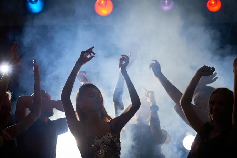 Things to Do in Niagara Falls at Night 2 Explore the Nightlife