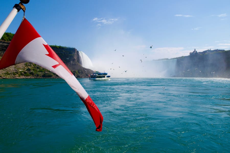 Best Bachelor Party Ideas in Toronto 5 Take a Tour to Niagara Falls