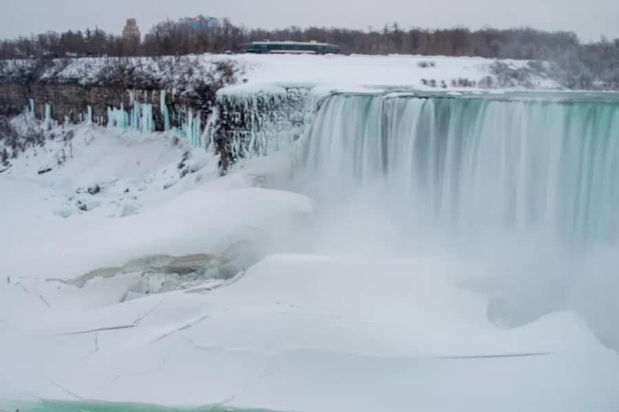 7 Interesting Things to Do on Niagara Falls Winter Tour 1 Experience the Frozen Falls