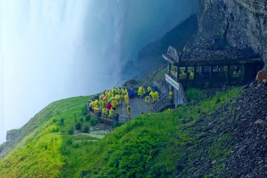 Mistakes to Avoid When Visiting Niagara Falls 2 Missing the Journey Behind the Falls