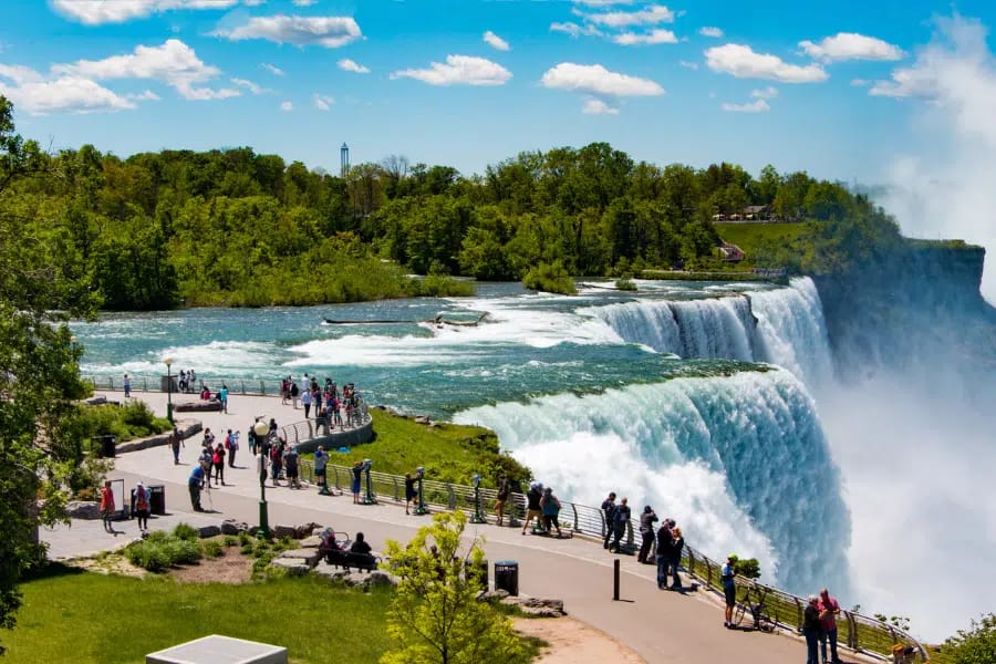 Best 10 Day Trips from Toronto by Bus 1 Niagara Falls